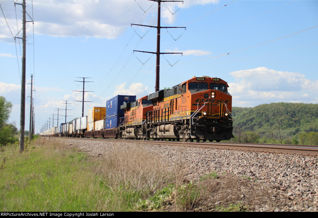 BNSF 8234 East